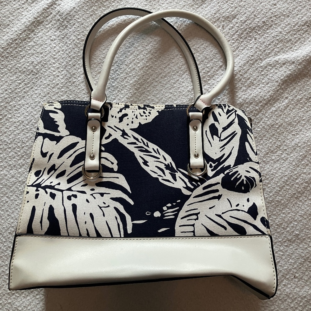 Blue and white floral tote